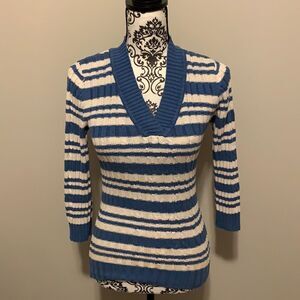 Faded Glory Woman’s Long Sleeve Sweater Size S
